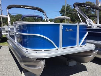 BOATZON | 2026 Sun Tracker PB18 BLS WOV 75 BOATZON | 2026 Sun Tracker PB18 BLS WOV 75