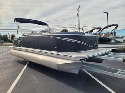 BOATZON | 2026 Tahoe Pontoons 2185 LTZ Cruise Rear Bench BOATZON | 2026 Tahoe Pontoons 2185 LTZ Cruise Rear Bench