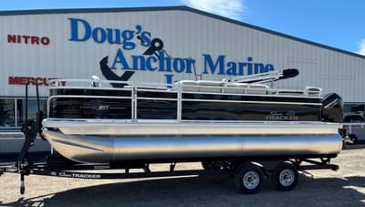 BOATZON | 2026 Tracker Boats FISHIN BARGE 20 DLX
