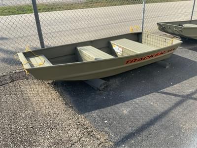 BOATZON | 2026 Tracker Boats Grizzly 1036 Jon