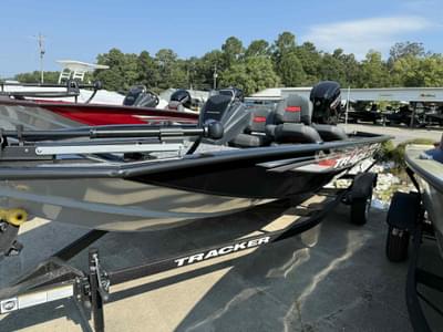 BOATZON | 2026 Tracker Boats Pro Team 175 Crappie Edition