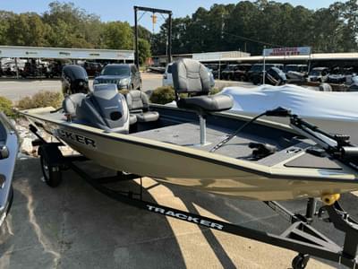 BOATZON | 2026 Tracker Boats Pro Team 175 Crappie Edition