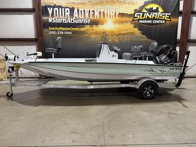 BOATZON | 2026 Xpress HyperLift Bay H20B WYamaha 115 SHO