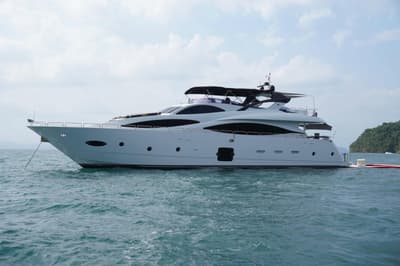 BOATZON | Accelera 98 2012