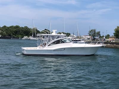 BOATZON | Albemarle 41 Express 2023