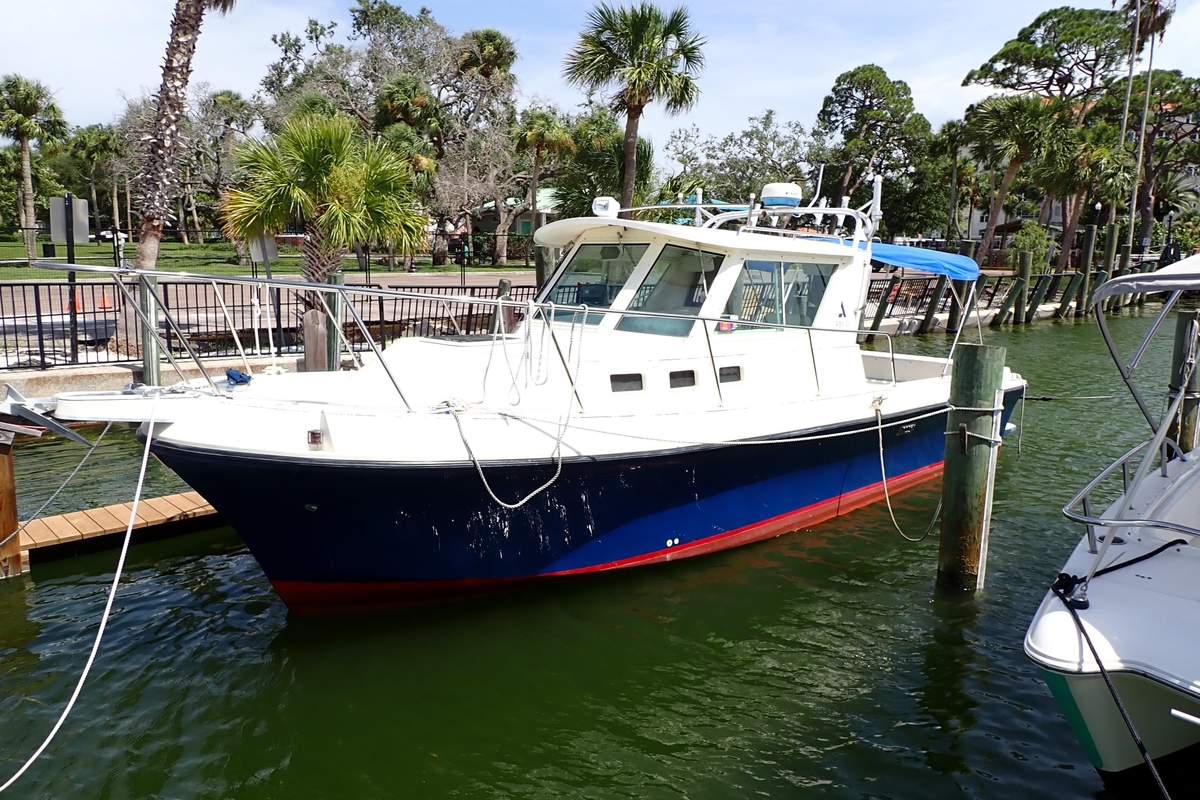 2000 Albin 28 Tournament Express - Sold Boat