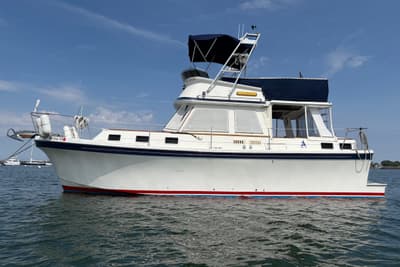 BOATZON | Albin 34 Family Cruiser 1986