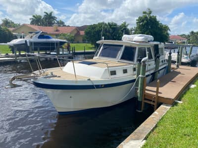 BOATZON | Albin 34 Family Cruiser 1986