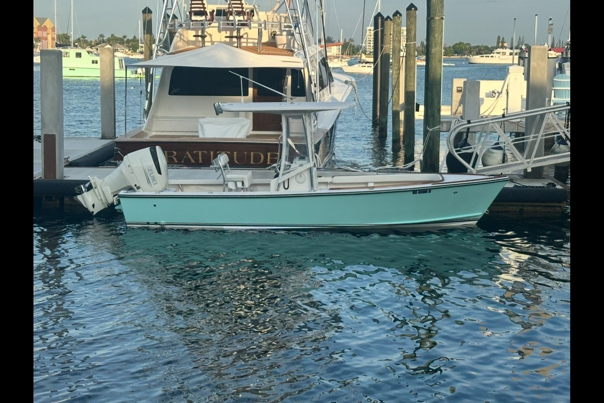 2019 Albury Brothers 23 Forward Seating - Sold Boat