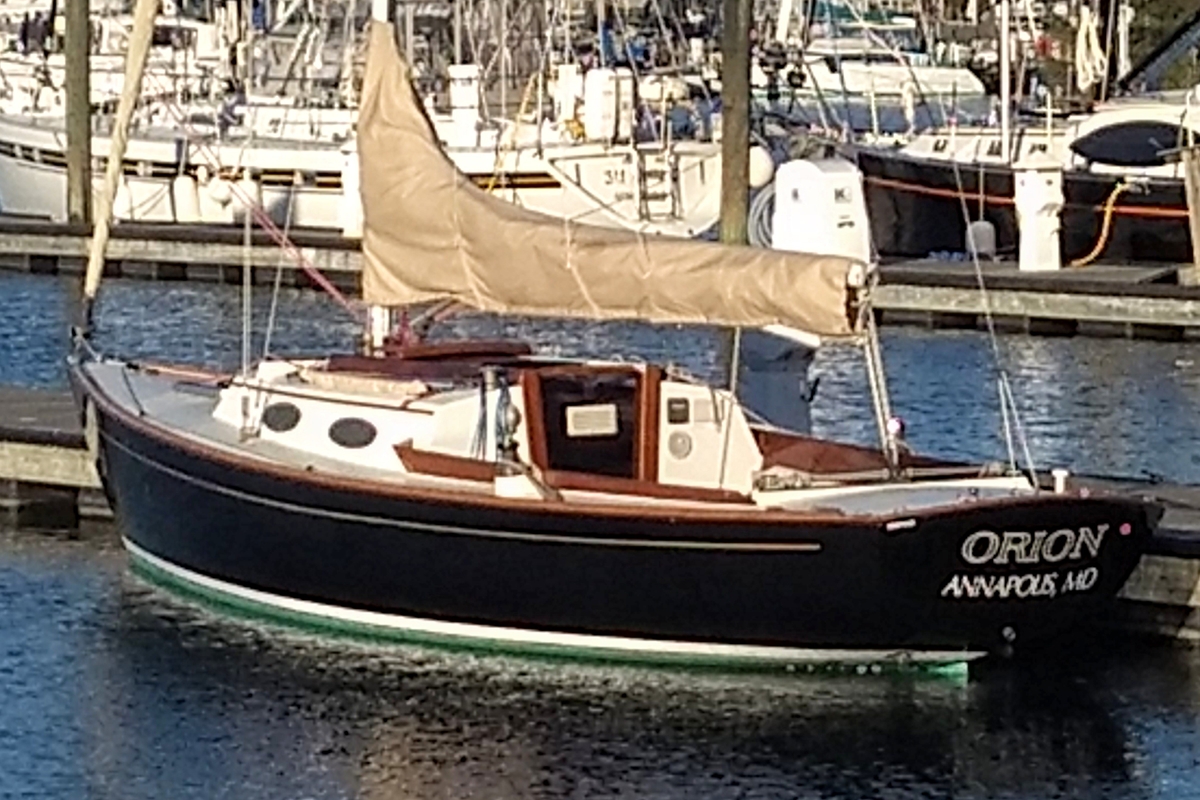 1995 Alerion Express 28 - Sold Boat