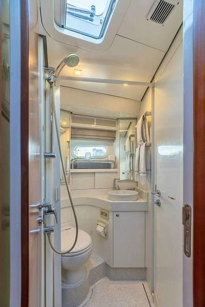 BOATZON | Alia Yachts Warwick 82 LK 2011