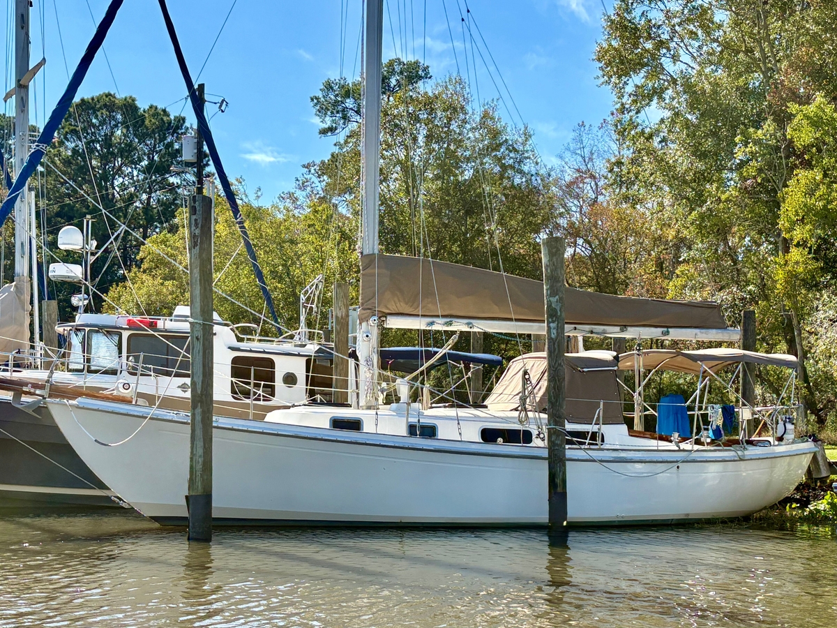 1977 Allied Seawind MK II - Sold Boat