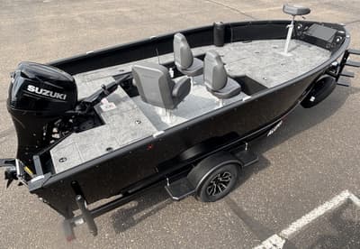 BOATZON | Alumacraft Competitor 175X Tiller Shadow Series 2027 BOATZON | Alumacraft Competitor 175X Tiller Shadow Series 2027