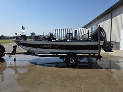 BOATZON | Alumacraft Competitor 185 CS 2022 BOATZON | Alumacraft Competitor 185 CS 2022