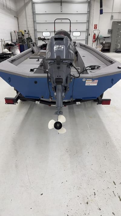 BOATZON | Alumacraft Crappie Deluxe 2022