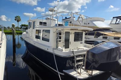 BOATZON | American Tug 34 Pilothouse Trawler 2010