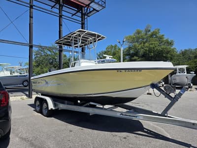 BOATZON | Angler 204FX 2004