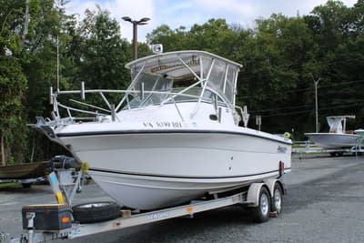 BOATZON | Angler 220 Walkaround 2005