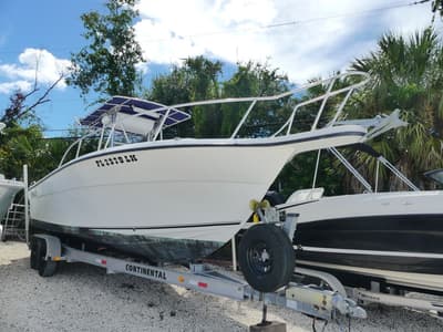 BOATZON | Angler 252F 2001