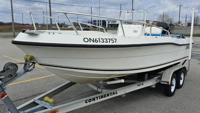 BOATZON | Angler Center Console 183F 2012