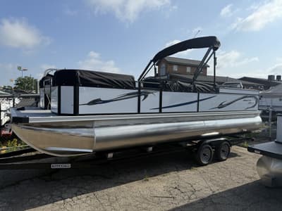 BOATZON | Angler Quest 8524 Family Fish LE 2026