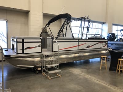 BOATZON | Angler Quest 8524 Family Fish Pro RA 2026 BOATZON | Angler Quest 8524 Family Fish Pro RA 2026