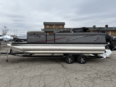 BOATZON | Angler Qwest 8522 Fish N Cruise 2024 BOATZON | Angler Qwest 8522 Fish N Cruise 2024