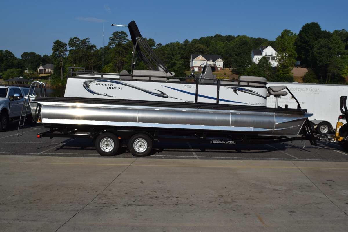 2025 Angler Qwest 8524 ALL SPORT - Sold Boat