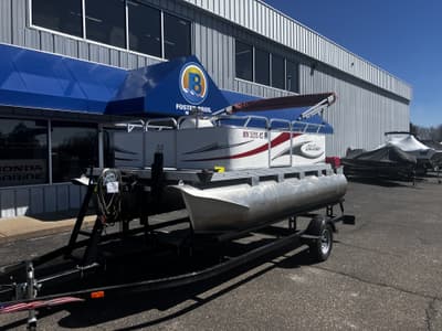 BOATZON | Apex Marine 713 Outfitter 2011