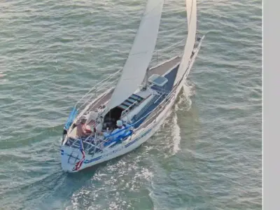 BOATZON | Aphrodite 101 1986