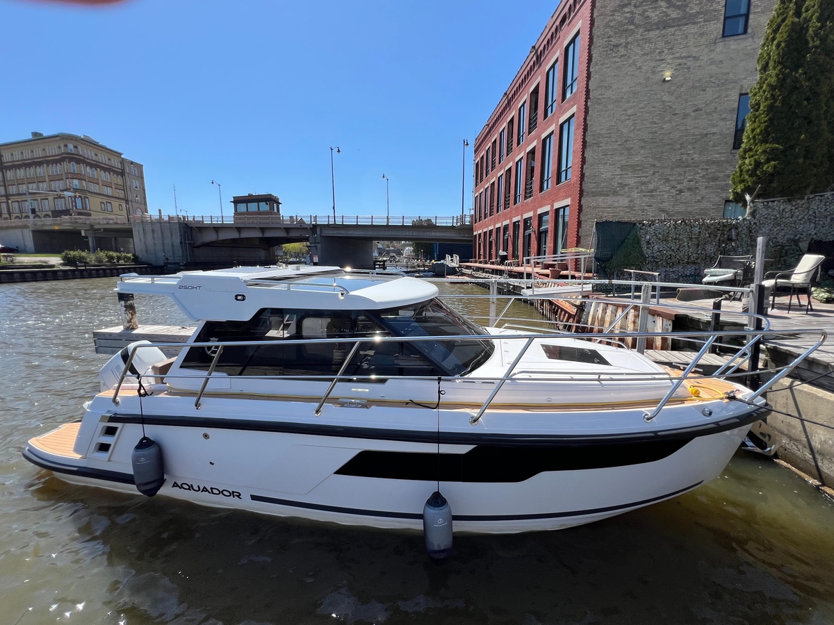 2024 Aquador 250 HT - Sold Boat