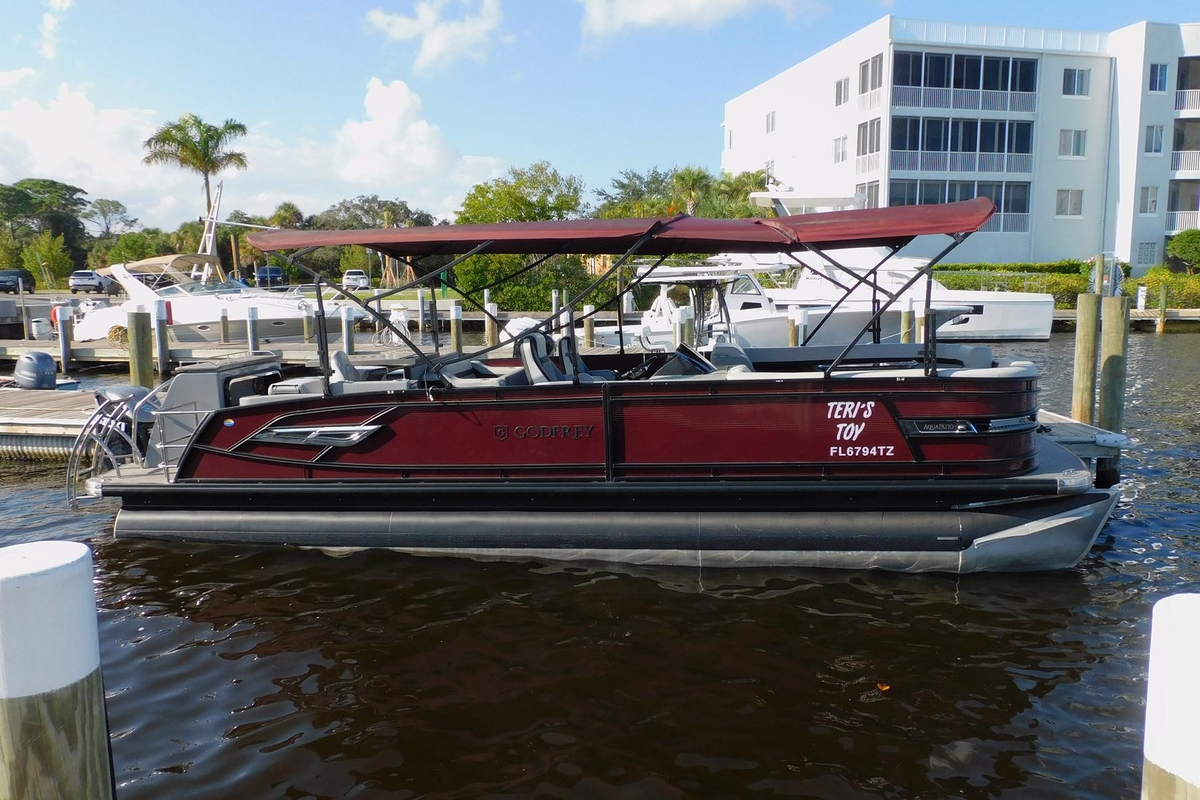 2023 AquaPatio 275 CBE - Sold Boat