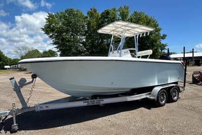 BOATZON | Aquasport 2200 Center Console 2023