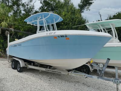 BOATZON | Aquasport 2300 Center Console 2021
