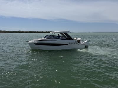 BOATZON | Aquila 32 SPORT 2024