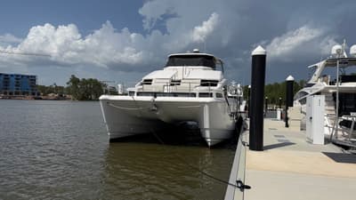 BOATZON | Aquila 54 ENCLOSED BRIDGE 2025