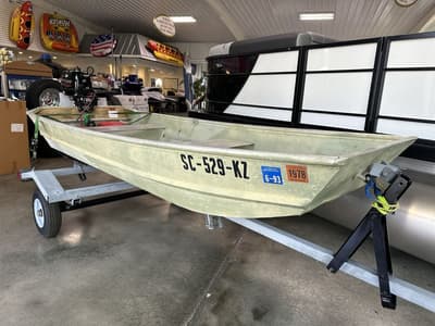 BOATZON | Arrow Glass Boat Company 10 1986