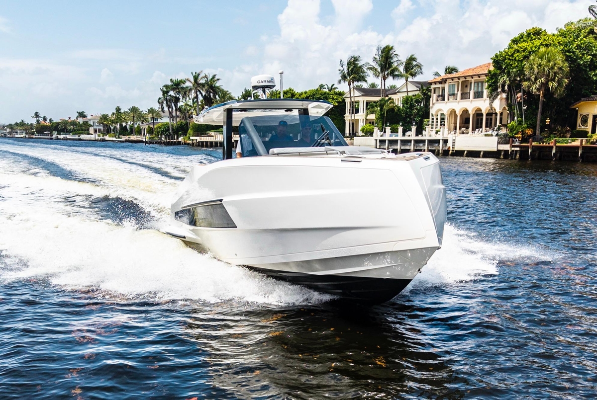 2024 Astondoa 377 Coupe - Sold Boat