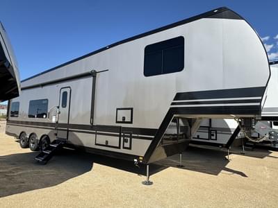 BOATZON | ATC Trailers 700 Series Fifth Wheel 4020 2025