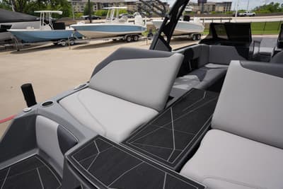 BOATZON | ATX Surf Boats ATX 24 TYPES 2021