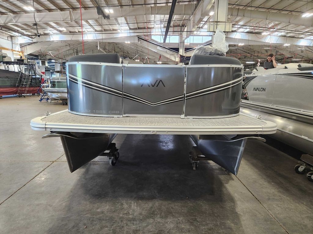2025 Avalon 1985 25 LSZ CRB - Sold Boat