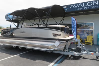 BOATZON | Avalon 2026 Avalon 23 LSZ Tritoon  Yamaha 200 VMAX SHO  Loaded 2026