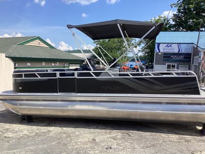 BOATZON | Avalon 23 VENTURE 85 VERSATILE REAR BENCH 2027