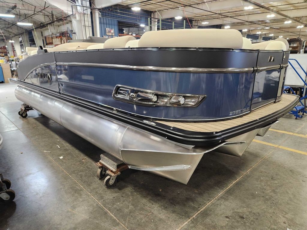 2025 Avalon 2385 25 Catalina QLS - Sold Boat