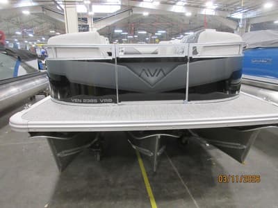 BOATZON | Avalon 2385 25 Venture 85 VRB 2026