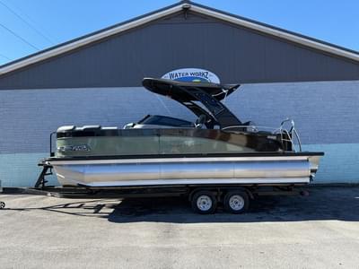 BOATZON | Avalon 2385 Catalina QLS Windshield 2026 BOATZON | Avalon 2385 Catalina QLS Windshield 2026