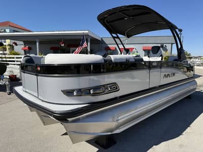 BOATZON | Avalon 2385 Catalina Quad Lounger Shift Tri Toon High Performance 300hp V8 2026