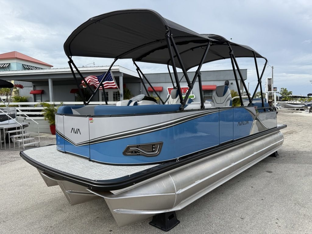 2026 Avalon 2385 LSZ Quad Lounger Shift Tri Toon High Performance - Sold Boat