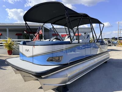 BOATZON | Avalon 2385 LSZ Quad Lounger Shift Tri Toon High Performance 2026