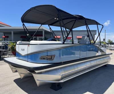 BOATZON | Avalon 2385 LSZ Quad Lounger Tri Toon High Performance 2027